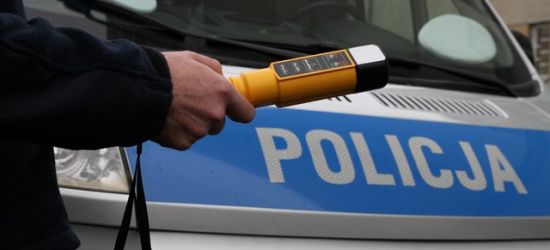 Pijany zaparkował na niedozwolonym miejscu. Miał ponad promil alkoholu