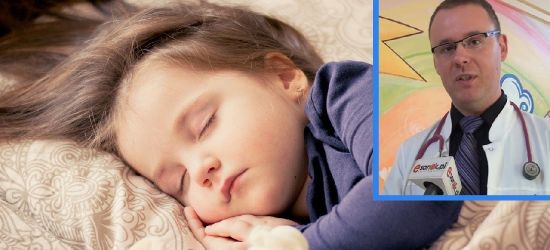 Pediatrzy z Sanoka ratują 7 miesięczne dziecko chore na Covid-19. Dziecięcy już jest przygotowany na zmiany