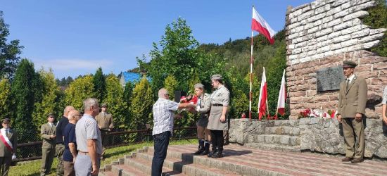 BYKOWCE: Upamiętnili zmarłych żołnierzy (ZDJĘCIA)