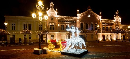 Piękny sanocki Rynek nocą! Zobaczcie wyjątkowe zdjęcia (FOTO)