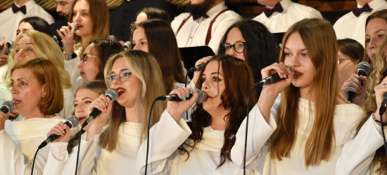 „Rozpaleni Duchem” – muzyka chrześcijańska w sanockim Skansenie (WIDEO, ZDJĘCIA)