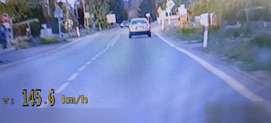 Pędził 145 km/h w obszarze zabudowanym