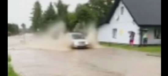 Ulewy w powiecie. Tak było dziś w Besku! (VIDEO, FOTO)