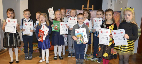 Pojedynek recytatorski. Wielkie wierszowanie w Młodzieżowym Domu Kultury (FOTORELACJA)