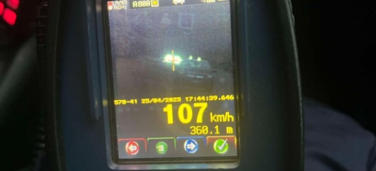 Kierowca volvo stracił prawo jazdy za prędkość