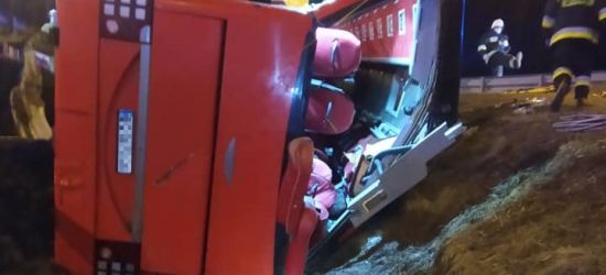 Koszmarny wypadek autokaru pod Przemyślem! Zginęło 6 osób, 51 rannych! (ZDJĘCIA)