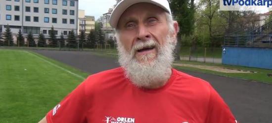 MAREK NOWOSIELSKI: Strzał z pistoletu i ruszył dziadzio na 12 godzin biegu! (WYWIAD)