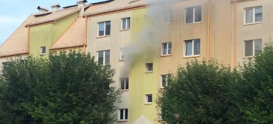 SANOK: Pożar mieszkania na Błoniach. Ewakuacja (ZDJĘCIA)