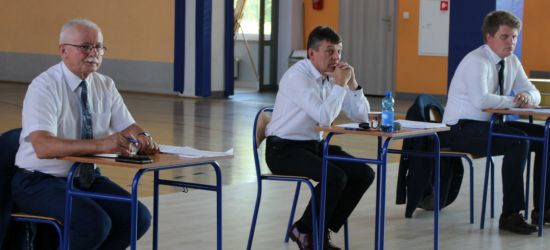 DZISIAJ: Sesja w powiecie. O pogotowiu i o szpitalu (PROGRAM)