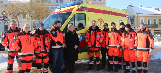 Komańcza otrzymała nowy ambulans (ZDJĘCIA, VIDEO)