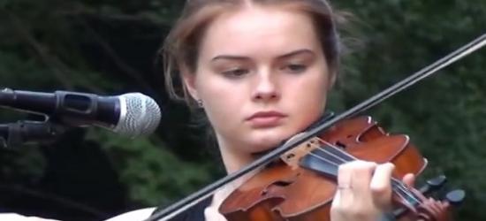 Zabrzmiała muzyka tam gdzie tor krzyżuje się z drogą na klasztor (FILM)