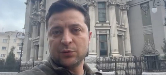 „Nie złożymy broni”. Prezydent Ukrainy Zełenski opublikował nagranie z Kijowa