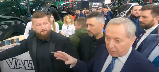ROLNICY: Judasze! Spieprzaj dziadu! Oszukana wieś! Minister Kowalczyk z PiS wygwizdany przez rolników i ewakuowany przez ochronę