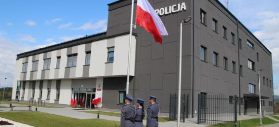LESKO: Otwarto jedną z najnowocześniejszych komend policji w kraju (VIDEO, ZDJĘCIA)