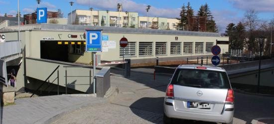 Nowy parking w centrum Sanoka prawie gotowy. Otwarcie w czwartek? (ZDJĘCIA)