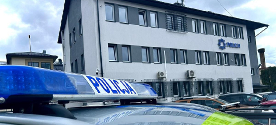 Obywatelska czujność i szybka reakcja policji. Pijany kierowca z sądowymi zakazami zatrzymany