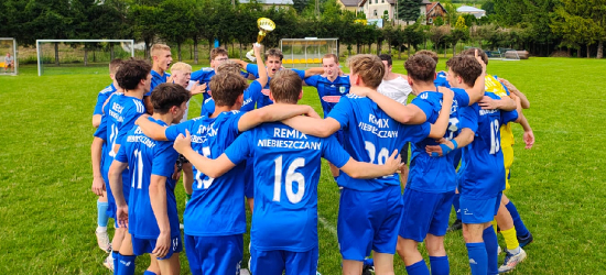 Młodzieżowy futbol w najlepszym wydaniu. Puchar Wójta znów dla Niebieszczan