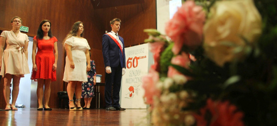 SANOK. Jubileusz szkoły medycznej! 6000 absolwentów. Pasja, służba, profesjonalizm! (VIDEO, ZDJĘCIA)