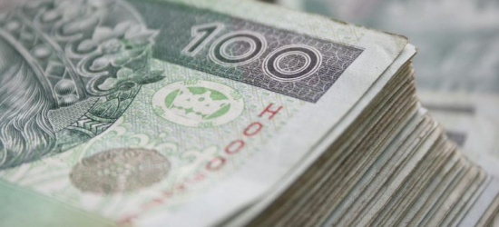 ZUS: wypłata „czternastki” pewna. Nie trzeba składać wniosku
