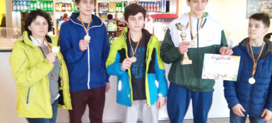 Finał Gimnazjazdy w Łyżwiarstwie Szybkim. Gimnazjum nr 3 na podium (ZDJĘCIA)
