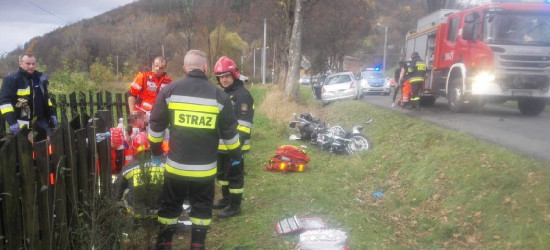 AKTUALIZACJA: Wypadek w Mrzygłodzie. Motocyklista śmigłowcem LPR przetransportowany do szpitala (FOTO)
