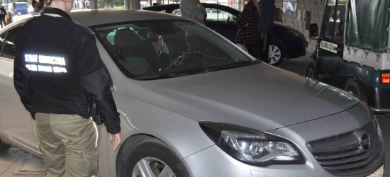 PODKARPACIE: Honda i Opel odzyskane na granicy w Korczowej