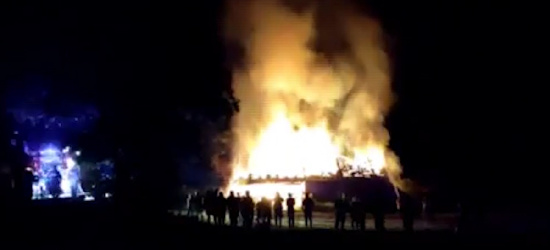 Duży pożar stodoły w Myczkowcach. Mamy nagranie (VIDEO)