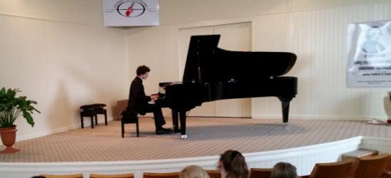 Sanoccy muzycy na podium podczas Międzynarodowego Festiwalu Muzyki Fortepianowej (ZDJĘCIA)
