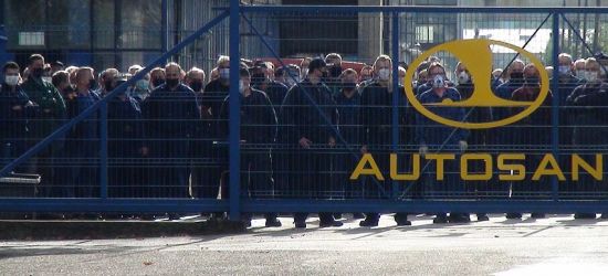 AUTOSAN: Gwizdy, krzyki, wyjąca syrena. „Pracownicy są zdeterminowani”