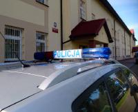 Potrącił pieszego na parkingu i odjechał z miejsca zdarzenia. Policja poszukuje świadków