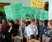 Nauczyciele: Krzywdzicie młodzież! Starosta: Opublikujemy pełne dane (FILM, ZDJĘCIA)
