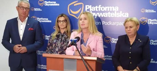 ELŻBIETA ŁUKACIJEWSKA Koalicja Obywatelska: Czy PiS chce wyprowadzić Polskę z UE?