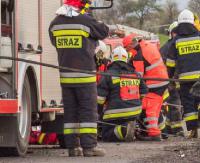 KRONIKA STRAŻACKA: Dachowanie w rowie, potrącenie pieszej i pożar instalacji odpowietrzającej
