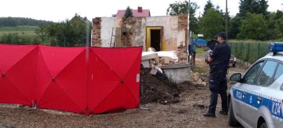 PODKARPACIE. Tragedia na budowie. Na 57-latka spadła ściana (FOTO)