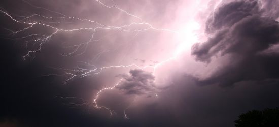 UWAGA! Dzisiaj możliwe burze z gradem