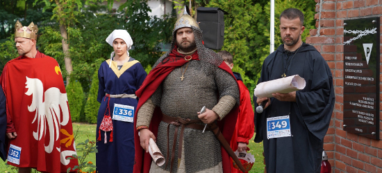 SANOK: Bieg na Maksa połączył pokolenia i uczcił jubileusz 1000 lat Korony Polskiej [VIDEO, ZDJĘCIA]