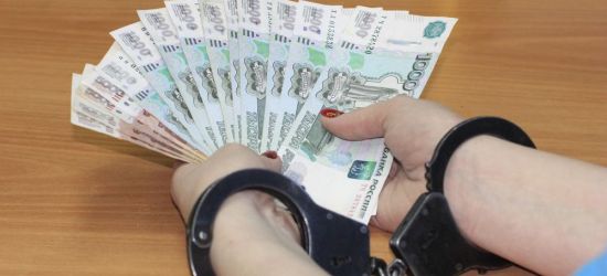 Strażnicy graniczni zamieszani w przemyt luksusowych samochodów