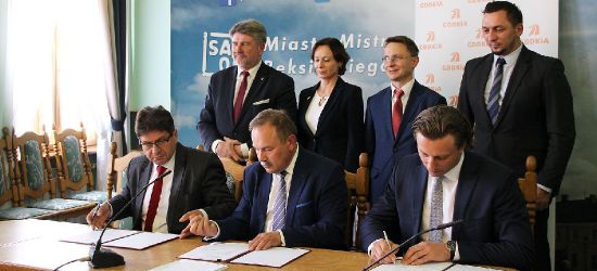 SANOK: Podpisanie umowy na remont Krakowskiej i Rymanowskiej (VIDEO)