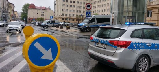 Zgłoszenie o bombie w Urzędzie Wojewódzkim! (FOTO)