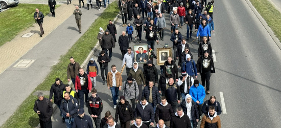 tvPolska: 11 MAJA: Ogólnopolskie spotkanie Wojowników Maryi (VIDEO, ZDJĘCIA)