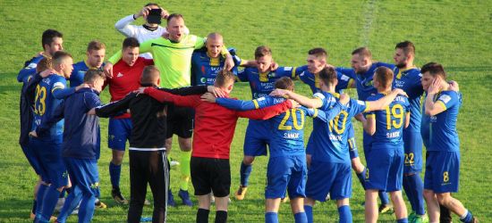 Kuzio wchodzi z ławki i załatwia sprawę. Ekoball Stal wygrywa 2:0 (FILM, FOTO)