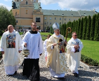 BRZOZÓW24.PL: Ogród biblijny poświęcony i oficjalnie otwarty. Ponad 5 tys. pielgrzymów (FILM, ZDJĘCIA)