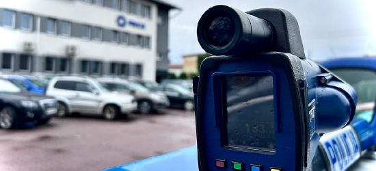 POWIAT BRZOZOWSKI: 20-latek stracił prawo jazdy, 17-latek jechał bez uprawnień
