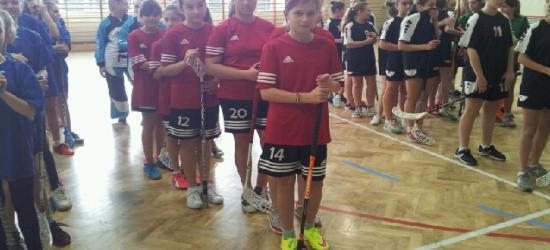 POWIAT SANOCKI: Unihokeistki z Bukowska i Niebieszczan najlepsze! (ZDJĘCIA)