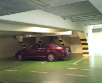 PARKOWANIE PO SANOCKU: Galeria ulubionym miejscem kierowców. Parking też daje wiele możliwości (ZDJĘCIA)