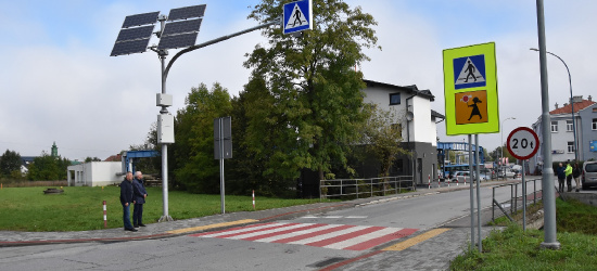 Nowoczesne przejście dla pieszych na ulicy Stróżowskiej w Sanoku (FOTO)