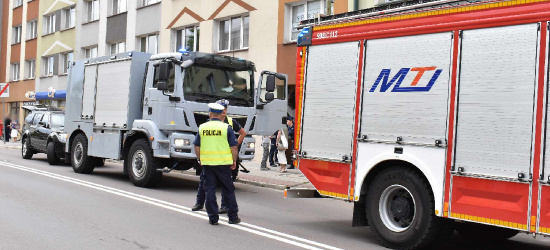 SANOK: Podejrzana paczka! Alarm bombowy i akcja saperów NOWE INFORMACJE (VIDEO, ZDJĘCIA)