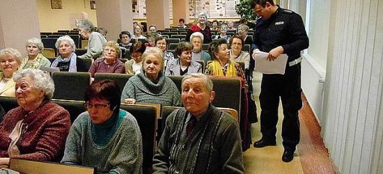 O potrzebach i oczekiwaniach osób starszych podczas debaty policyjnej (ZDJĘCIA)