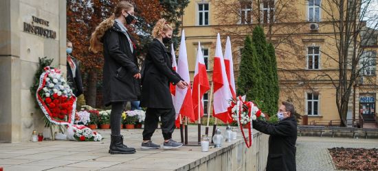 Niepodległość nie jest dana raz na zawsze (ZDJĘCIA)