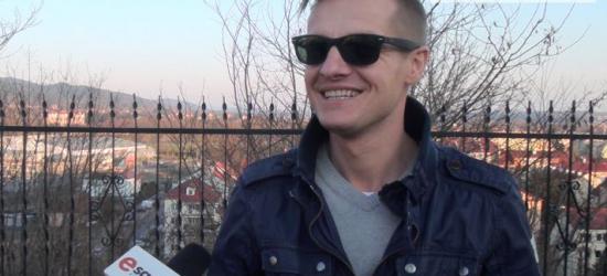 RAFAŁ MROCZEK: Zapraszam na mecz! Będzie śmiesznie (FILM, ZDJĘCIA)